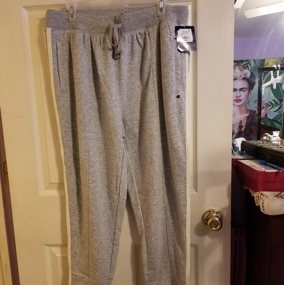 Authentic Champion Drawstring Cropped Sweatpants